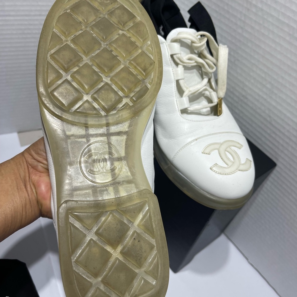 Chanel White Shoes size 8 comes with box and dust bags. - Picture 5 of 12